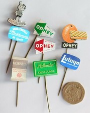 8 vintage Dutch pin badges