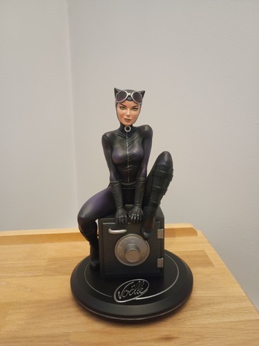 Collectibles cover - dc,