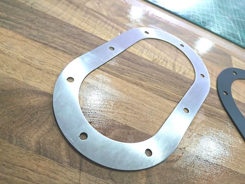 Exhaust side exit - side, plate