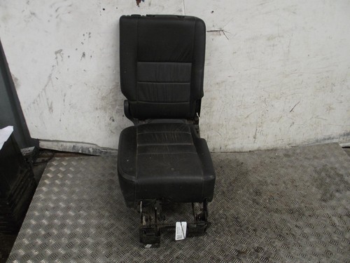 Land rover discovery - land, centre