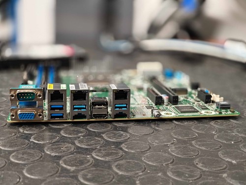 Asrock rack amd b650d4u - asrock,