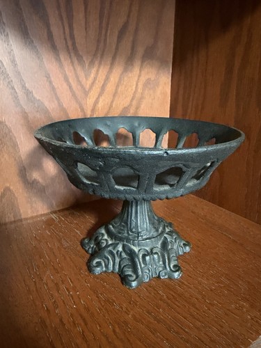 Vintage cast iron - cast,