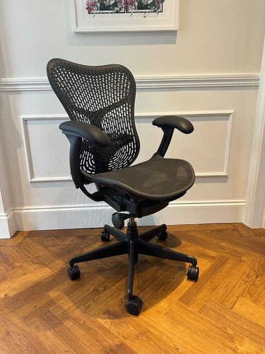 Graphite herman miller mirra - graphite,