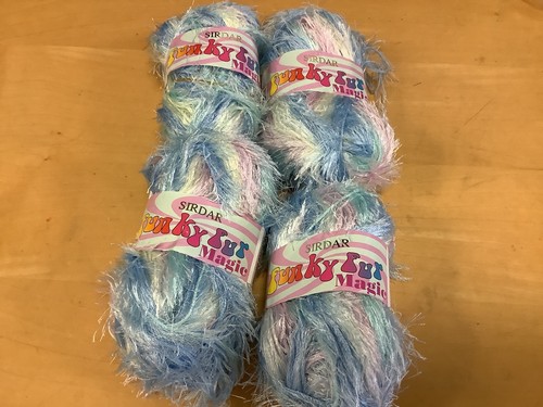 200g sirdar funky - fur, magic