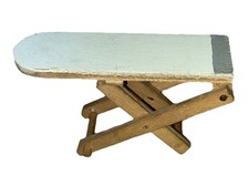 Vintage Dol-Toi Doll’s House