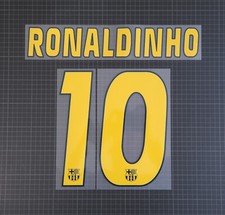 RONALDINHO #10 2004-2006 Barcelona Player Size Yellow Nameset
