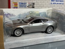 1:18 *BOXED* BEANSTALK JAMES