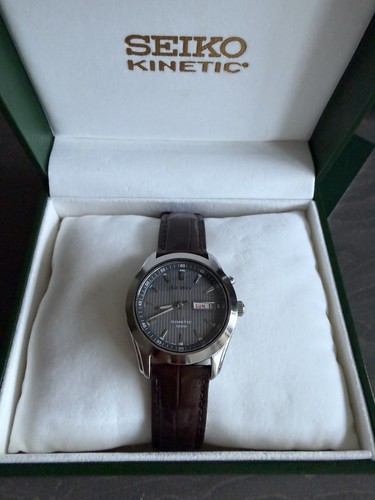 Seiko kinetic watch sapphire - kinetic,