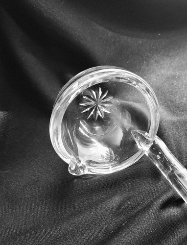 Cut crystal starburst punch - cut,