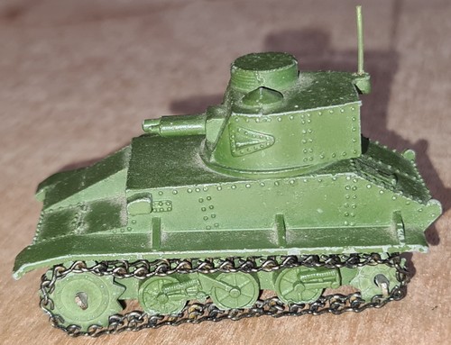 Dinky toys 152a light tank - toys,