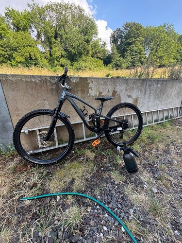 Trek fuel mountain bike - ex, 8