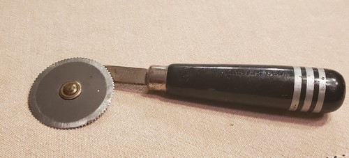 Vintage wallpaper trimmer p - wallpaper, i.p