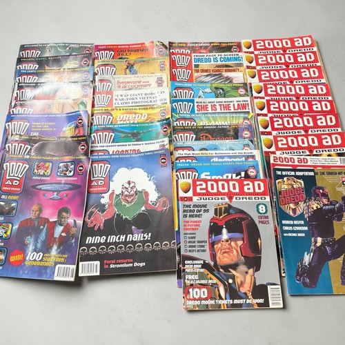 2000ad 1995 comic bundle 35 - comic,