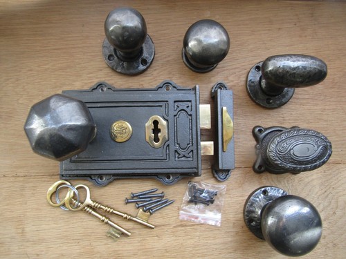Solid cast iron door - iron, rim
