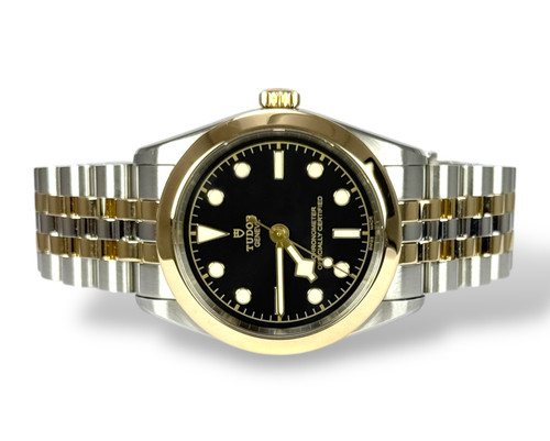 Tudor black bay one - black,