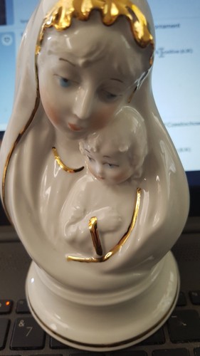 Figure our lady - figure, of
