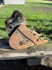 Rhinox Mini Digger Bucket 9”