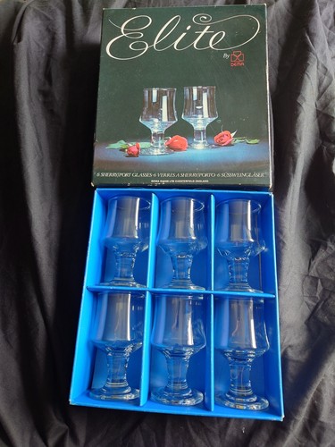 Boxed vintage set - boxed,