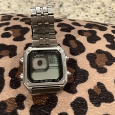 Seiko G757-5010 Silver Wave James Bond Octopussy Quartz LCD Watch. Not Working