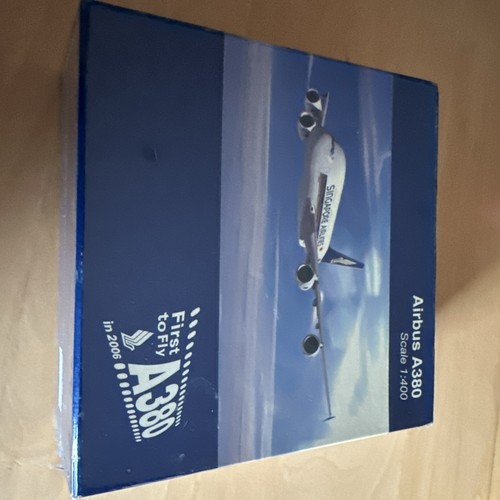Singapore airlines a380 model - airlines,
