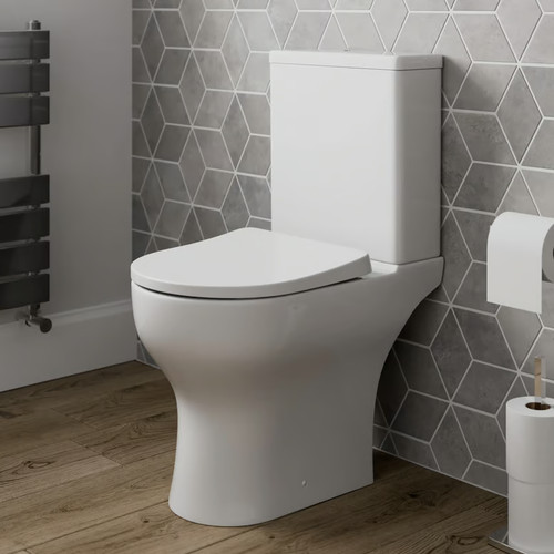 Close coupled toilet - close,