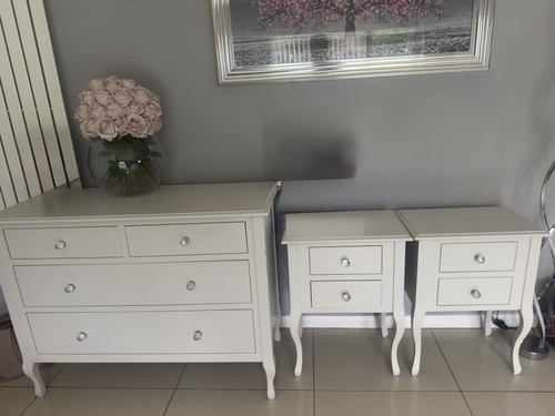 Laura ashley bedroom furniture - ashley,
