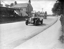 Eddie Hall, Bentley, leads A P