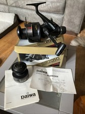 OLD DAIWA BR 2050 BAITRUNNER FISHING REEL, IN BOX.