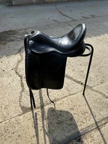 Farrington dressage saddle - dressage,