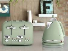 De'Longhi Italian Style Sage Green Toaster Kettle Set 360 Degree Swivel Base 😍