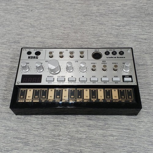 Korg volca bass synthesizer - korg,