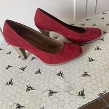 Women's Red Court Shoes, Size 40/7, Faux Suede