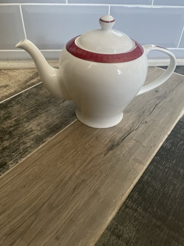 Red white aynsley madison - red,