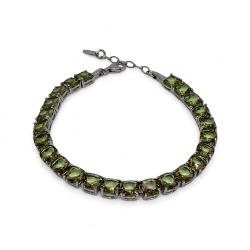 Zultanite color changing - color,