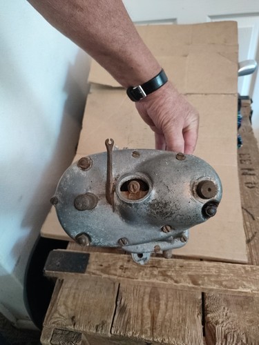 Triumph pre unit - rigid, gearbox