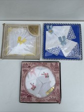3 X VINTAGE LADIES HANKERCHIEFS EMBROIDERED / LACE BOXED