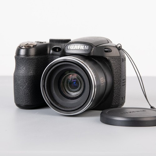Fujifilm finepix s1800 - fujifilm, digital