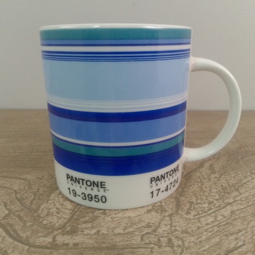 Pantone universe 3950 blue - pantone,