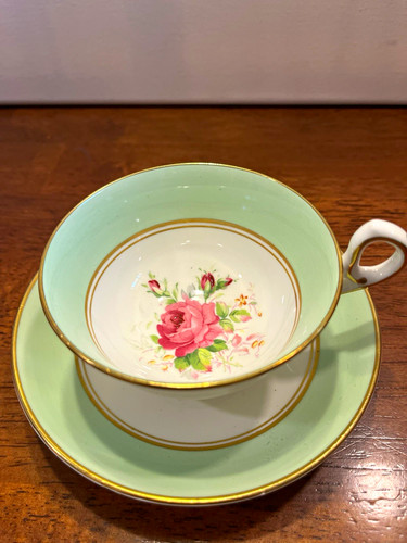Old royal wetley rose bone - royal,