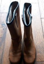 Size 9 Rigger Boots 