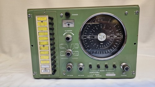 Sailor type 104 marine radio - type,