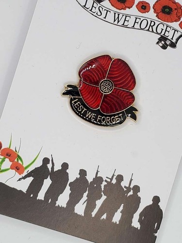 Poppy badge remembrance day - poppy,