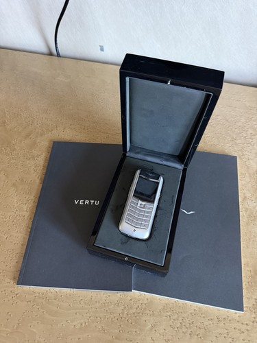 Vertu constellation black - vertu,