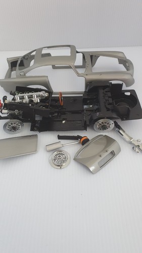 Danbury mint aston martin - mint,