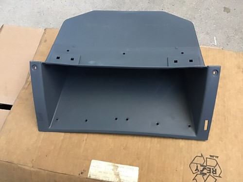 Rover metro 1990 glovedbox - rover,