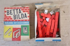 BETTA BILDA ACCESSORIES 70 RED HALF BRICKS SET 1 BOXED om