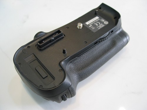 Genuine nikon d12 battery - genuine,