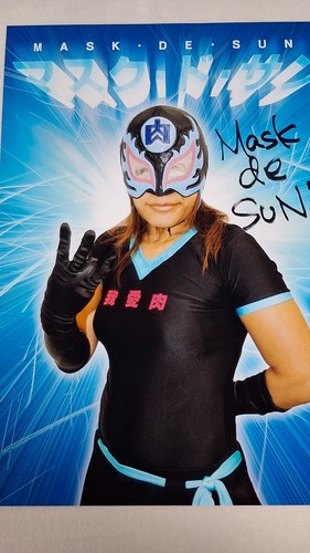 Various wrestling pictures - various,
