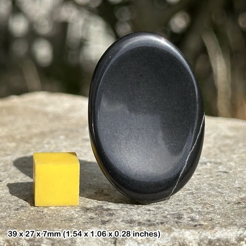 Black agate palm - stone,
