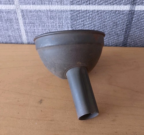 Vintage metal tilley tilly - tilley,